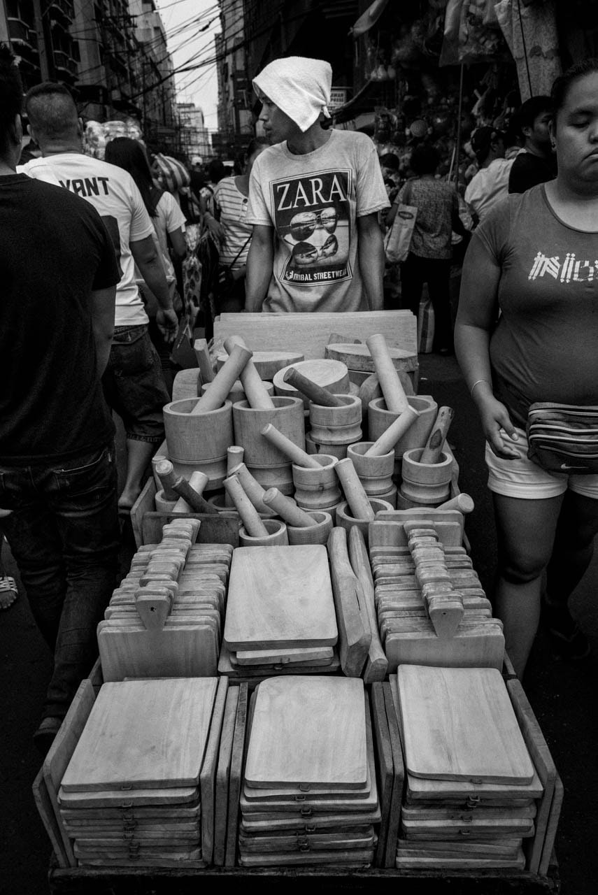 Wooden wares. Juan Luna St., Binondo, Manila.