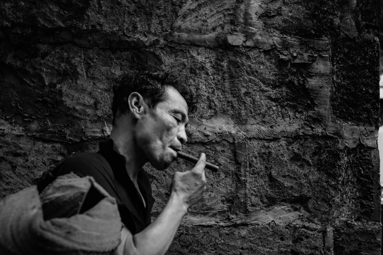 Manila Street Photography: Cigar man. POV